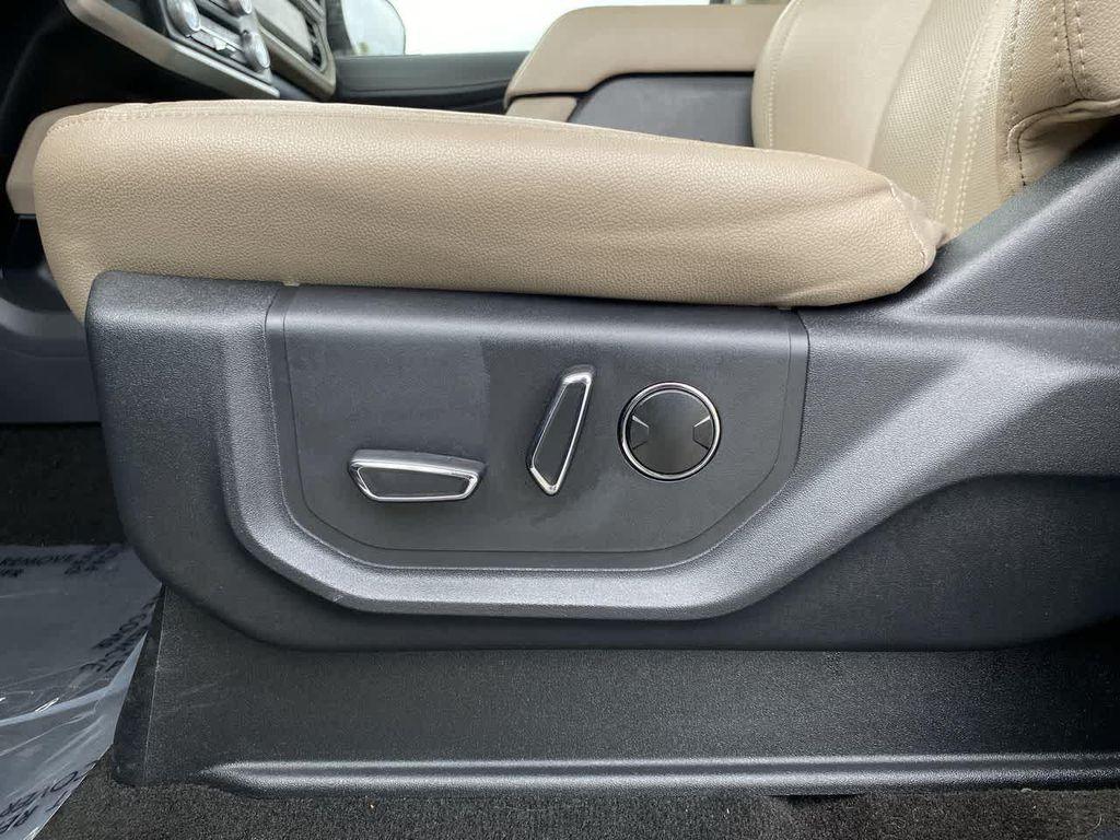 used 2023 Ford Expedition car, priced at $47,490