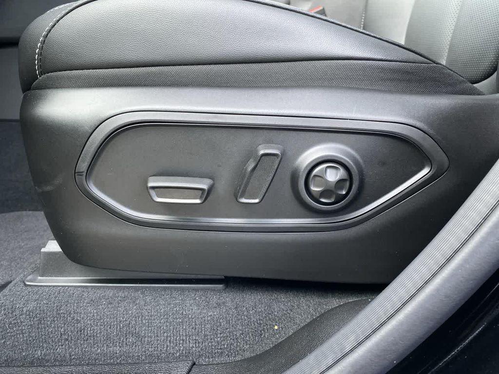 new 2025 Jeep Grand Cherokee car, priced at $52,343