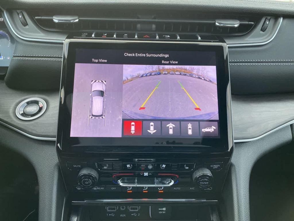 new 2025 Jeep Grand Cherokee car, priced at $52,343