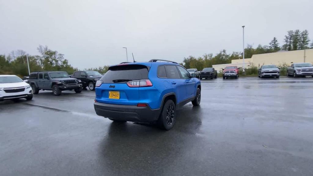 used 2023 Jeep Cherokee car, priced at $23,490