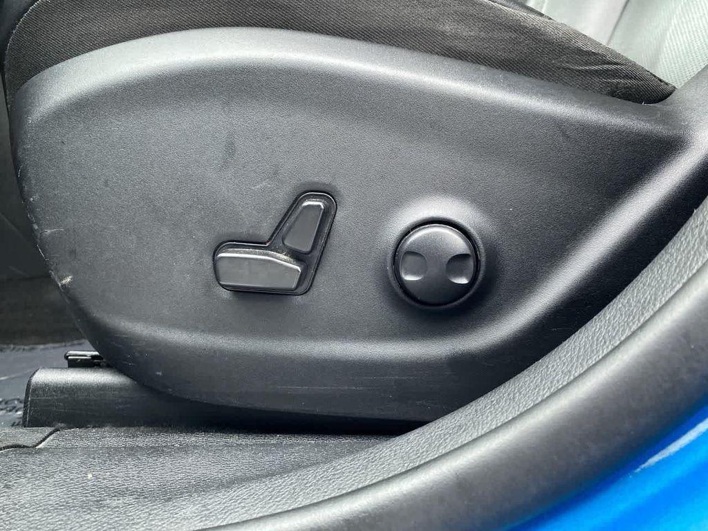 used 2023 Jeep Cherokee car, priced at $23,490