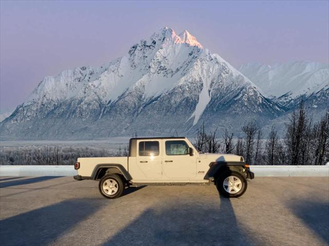 used 2023 Jeep Gladiator car, priced at $33,990