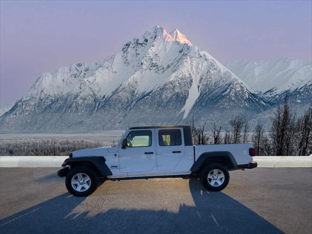 used 2023 Jeep Gladiator car, priced at $33,990