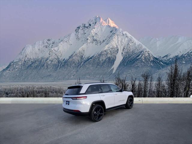 new 2025 Jeep Grand Cherokee car, priced at $44,720