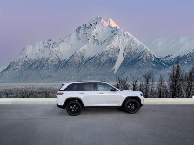 new 2025 Jeep Grand Cherokee car, priced at $44,720