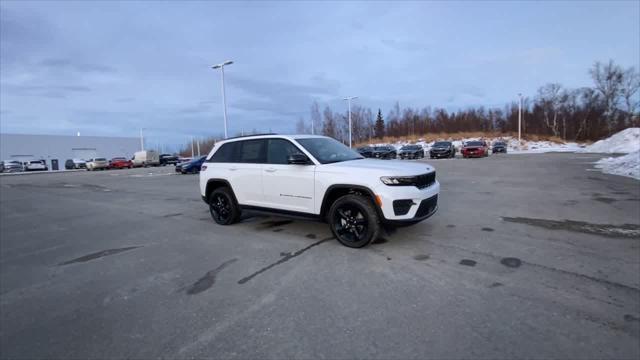 new 2025 Jeep Grand Cherokee car, priced at $44,720