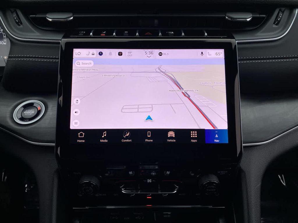 new 2025 Jeep Grand Cherokee car, priced at $52,343