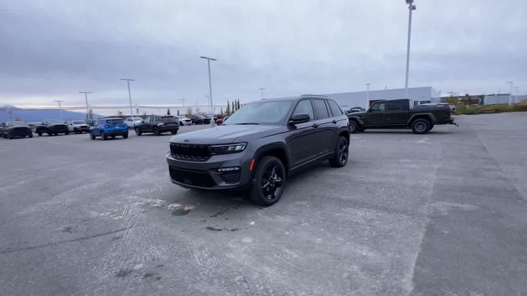 new 2025 Jeep Grand Cherokee car, priced at $52,343