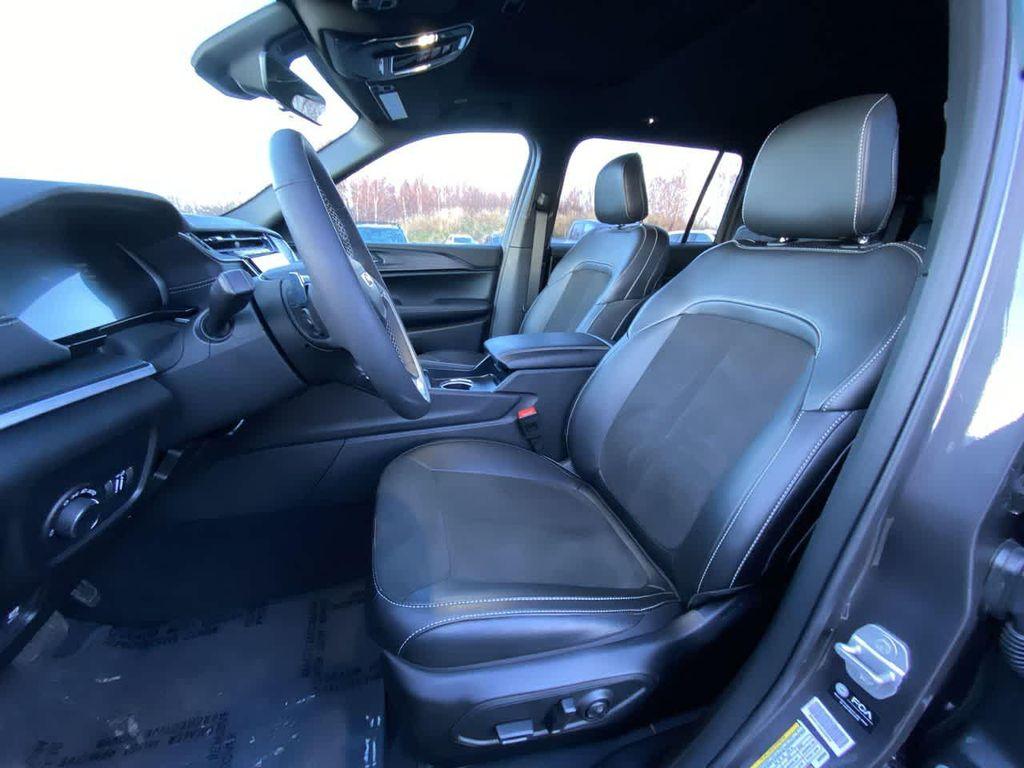 used 2025 Jeep Grand Cherokee L car, priced at $45,990