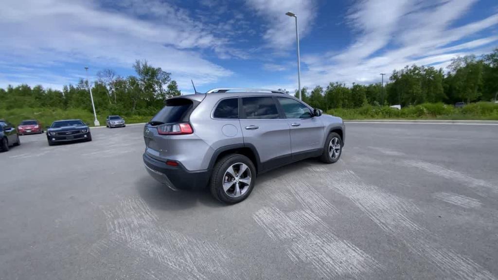 used 2020 Jeep Cherokee car, priced at $26,990