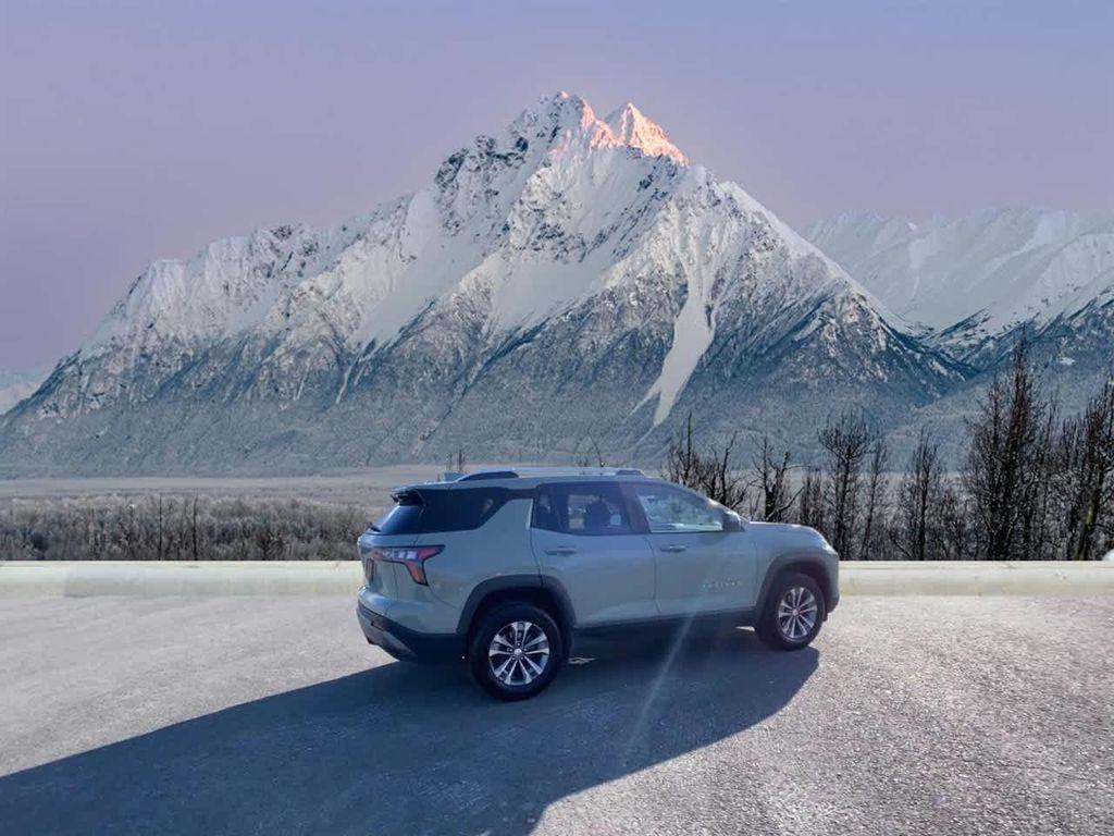 used 2025 Chevrolet Equinox car, priced at $28,990