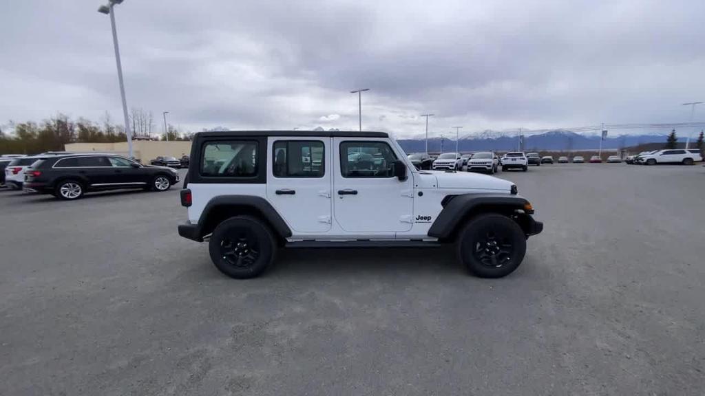 new 2025 Jeep Wrangler car, priced at $36,702
