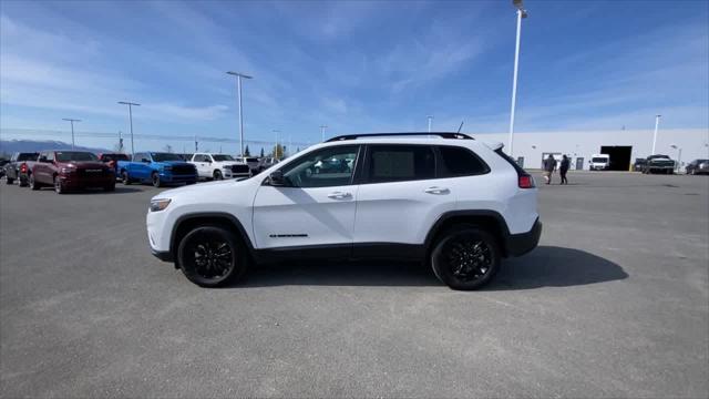 used 2023 Jeep Cherokee car, priced at $24,290