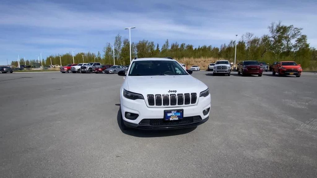 used 2023 Jeep Cherokee car, priced at $23,490