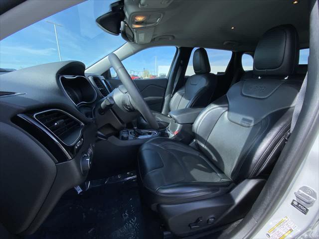 used 2023 Jeep Cherokee car, priced at $24,490