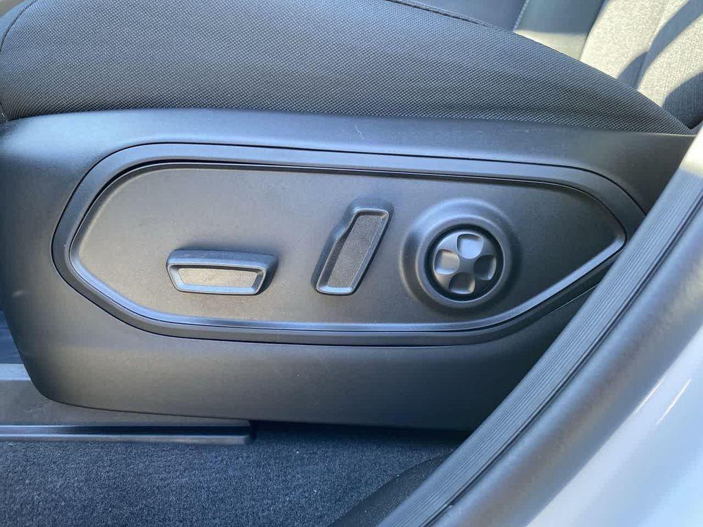 new 2025 Jeep Grand Cherokee L car, priced at $41,883