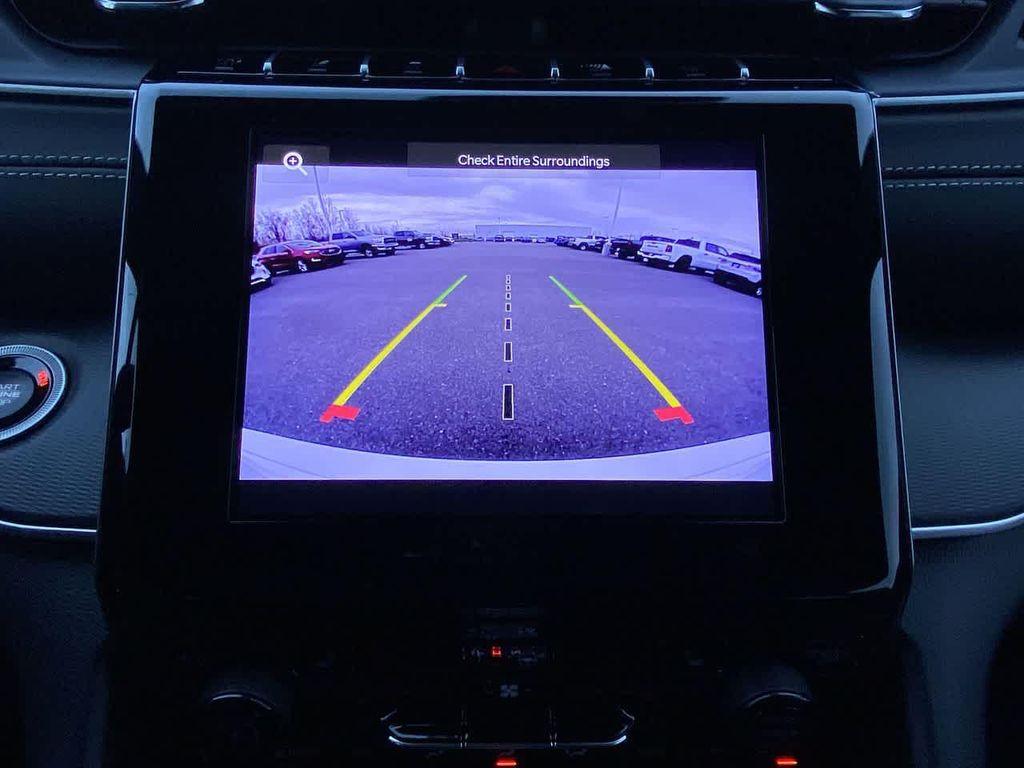 new 2025 Jeep Grand Cherokee car, priced at $44,181