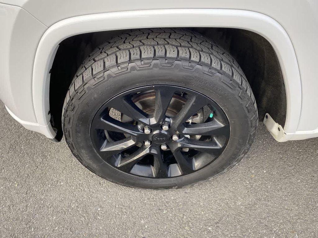 used 2020 Jeep Grand Cherokee car, priced at $23,990