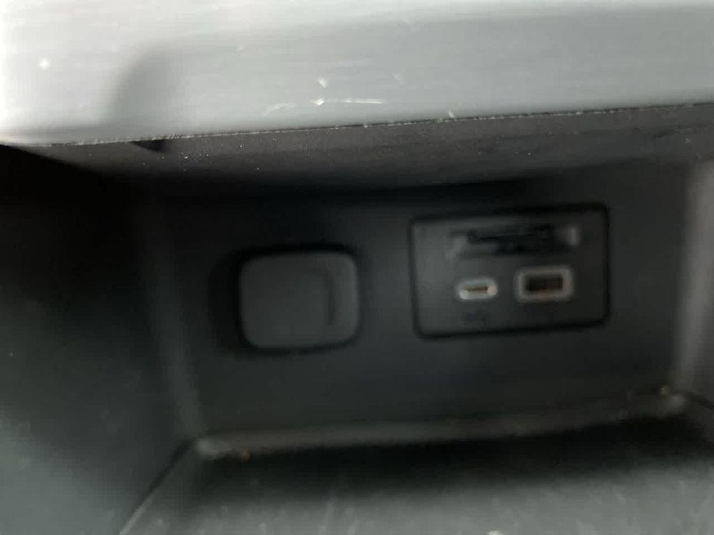 used 2023 GMC Acadia car, priced at $27,490