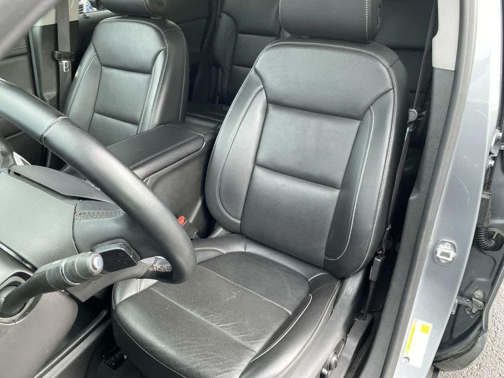 used 2023 GMC Acadia car, priced at $27,490