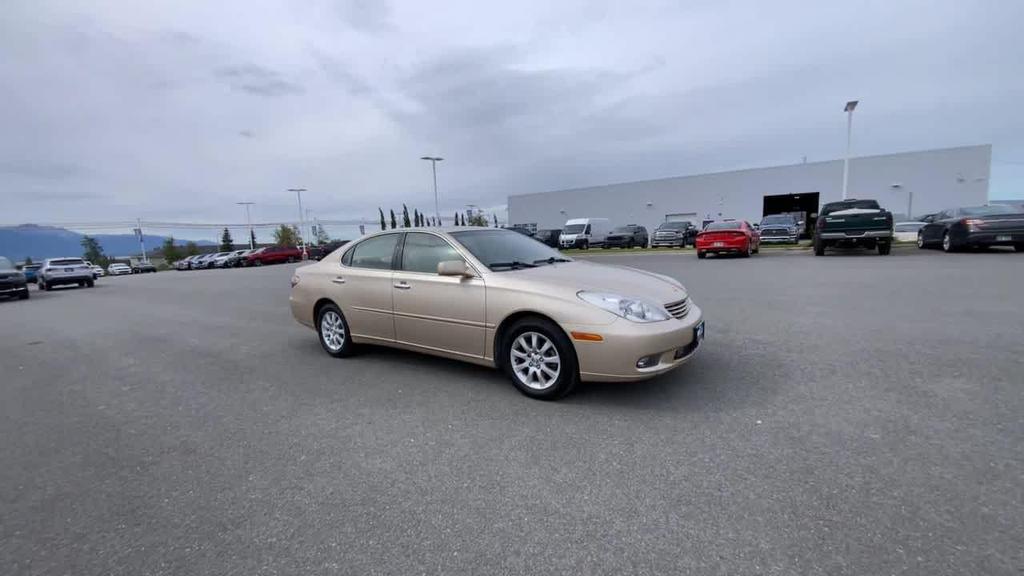 used 2004 Lexus ES 330 car, priced at $9,490