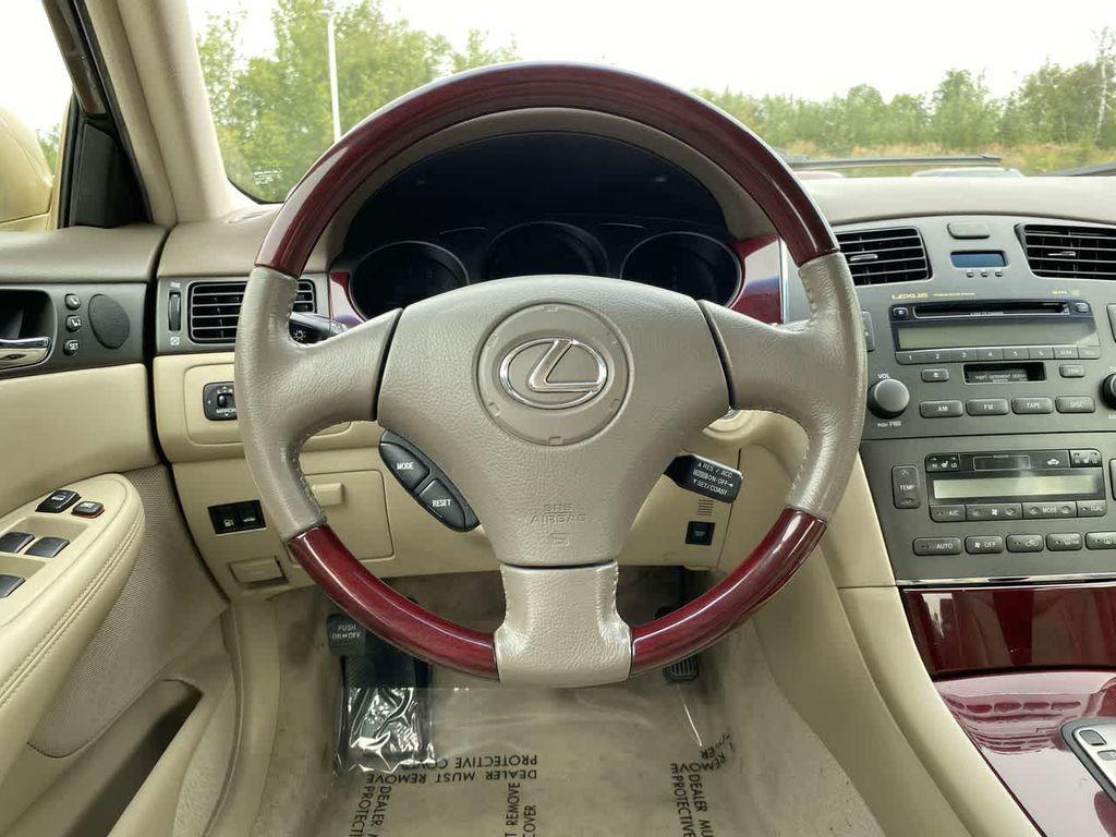 used 2004 Lexus ES 330 car, priced at $9,490