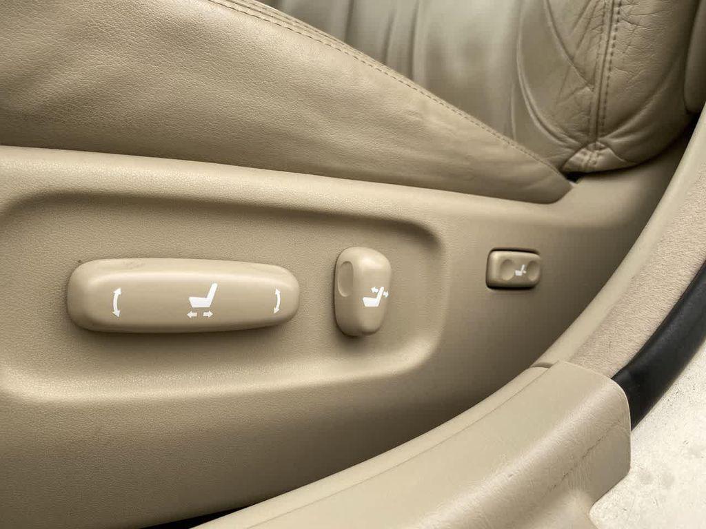 used 2004 Lexus ES 330 car, priced at $9,490