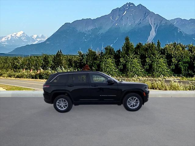 new 2025 Jeep Grand Cherokee car, priced at $40,341