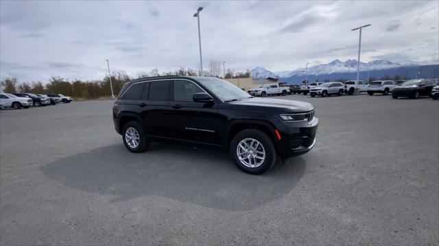 new 2025 Jeep Grand Cherokee car, priced at $40,341