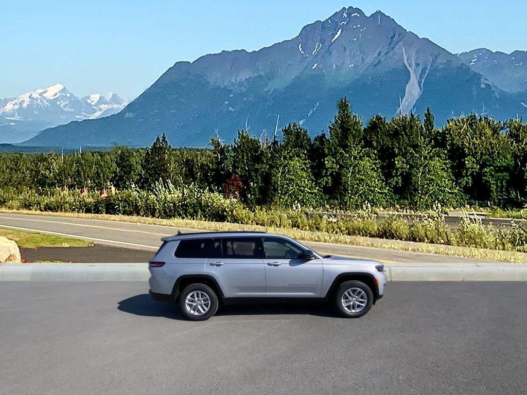 new 2025 Jeep Grand Cherokee L car, priced at $42,419