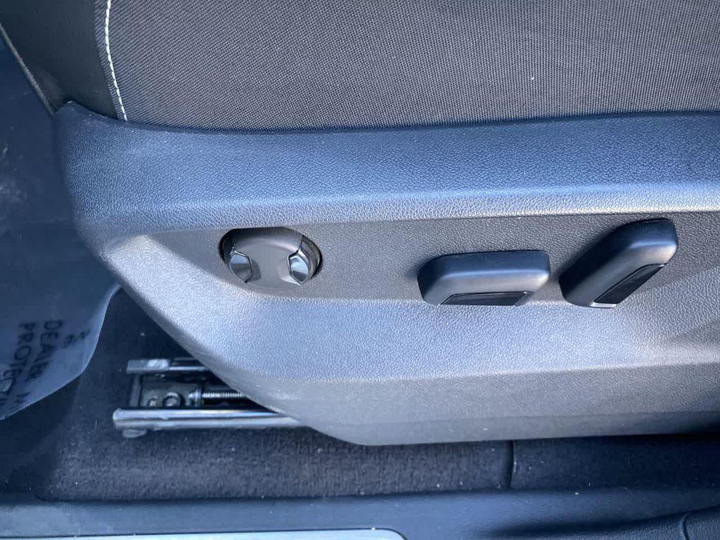 used 2024 Volkswagen Atlas car, priced at $31,990