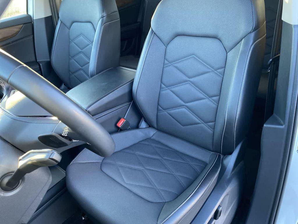 used 2024 Volkswagen Atlas car, priced at $31,990