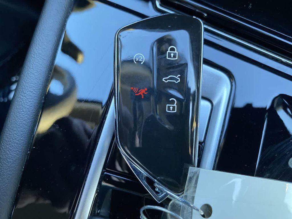 used 2024 Volkswagen Atlas car, priced at $31,990