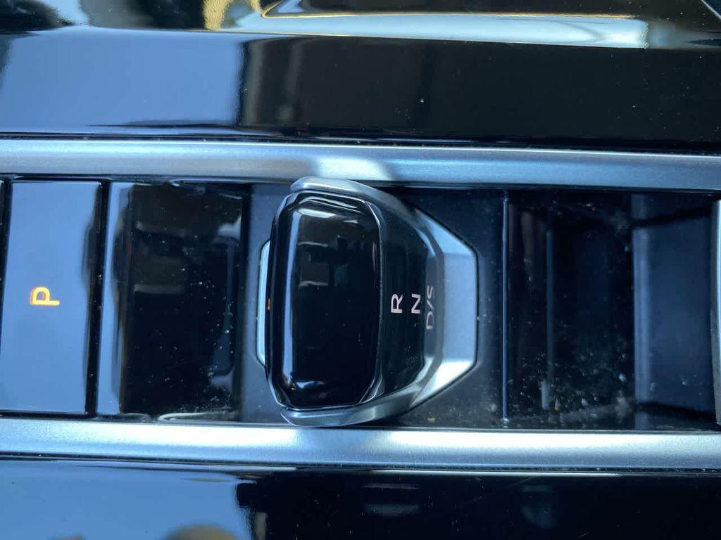 used 2024 Volkswagen Atlas car, priced at $31,990