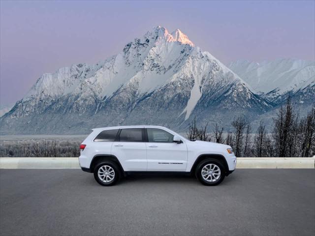 used 2022 Jeep Grand Cherokee car, priced at $25,490