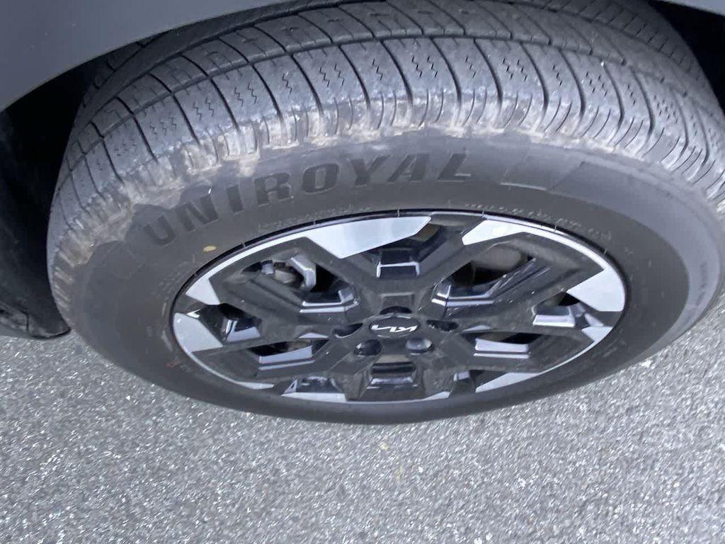 used 2024 Kia Sorento car, priced at $30,490