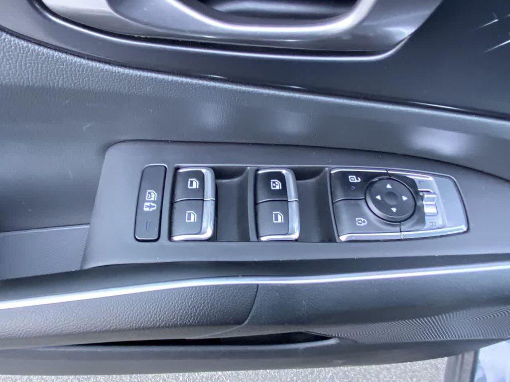 used 2024 Kia Sorento car, priced at $30,490