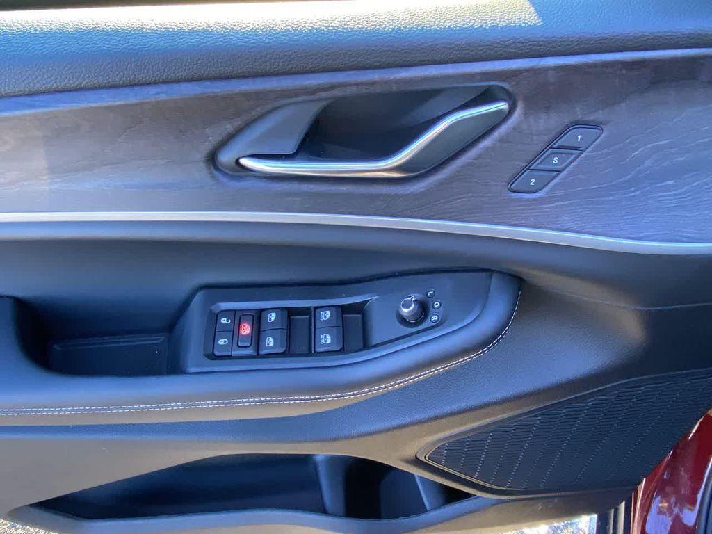 new 2025 Jeep Grand Cherokee L car, priced at $53,330