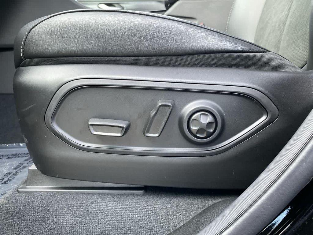 new 2025 Jeep Grand Cherokee L car, priced at $46,427