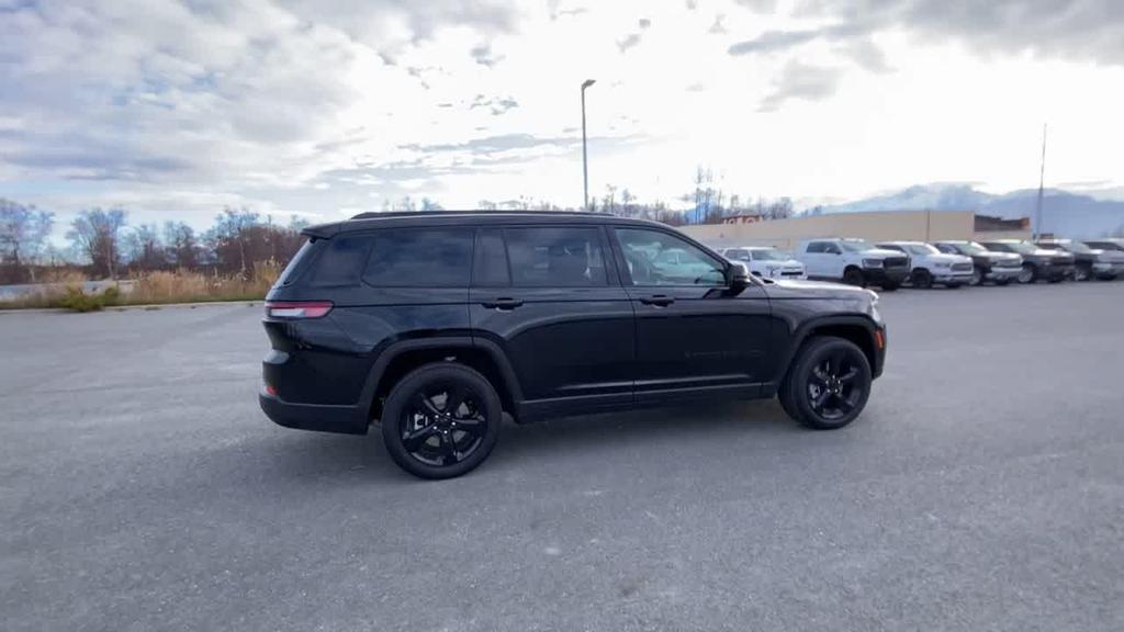 new 2025 Jeep Grand Cherokee L car, priced at $46,427