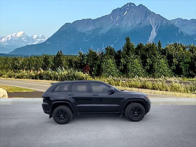 used 2022 Jeep Grand Cherokee car, priced at $29,990