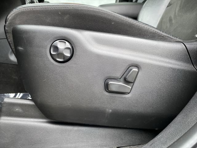 used 2022 Jeep Grand Cherokee car, priced at $29,990
