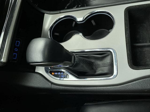 used 2022 Jeep Grand Cherokee car, priced at $29,990