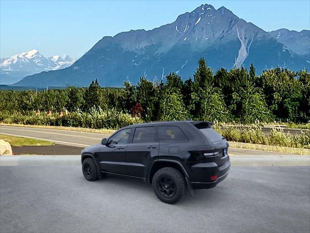 used 2022 Jeep Grand Cherokee car, priced at $29,990