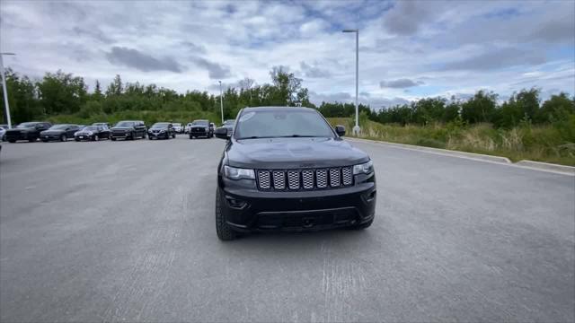 used 2022 Jeep Grand Cherokee car, priced at $29,990