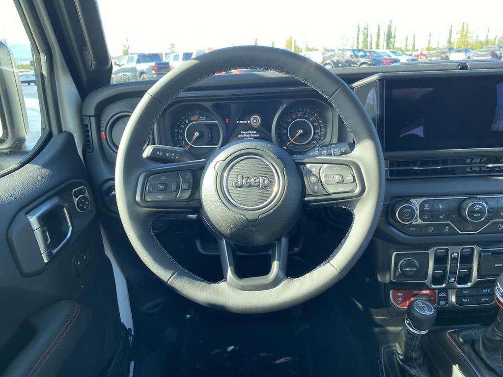 new 2025 Jeep Wrangler car, priced at $60,091