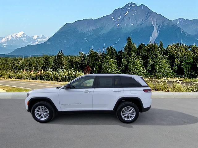 new 2025 Jeep Grand Cherokee car, priced at $39,829