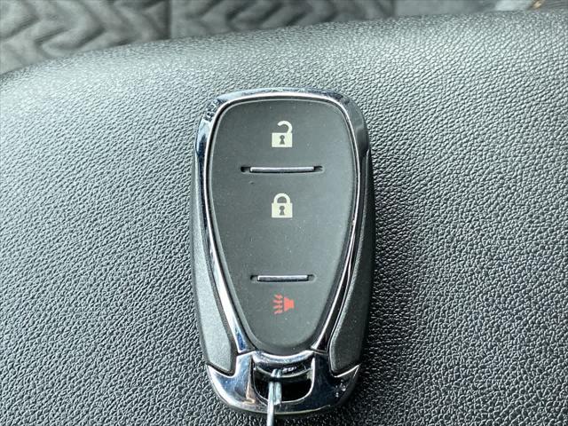 used 2023 Chevrolet Equinox car, priced at $24,490