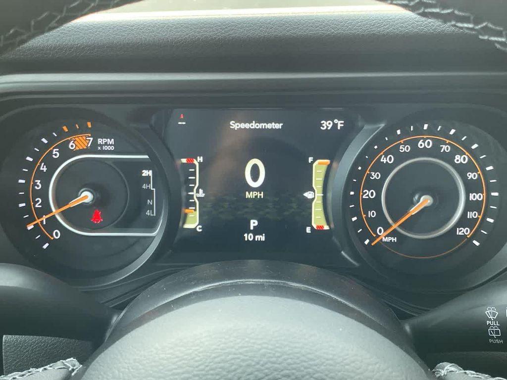 new 2025 Jeep Wrangler car, priced at $53,077