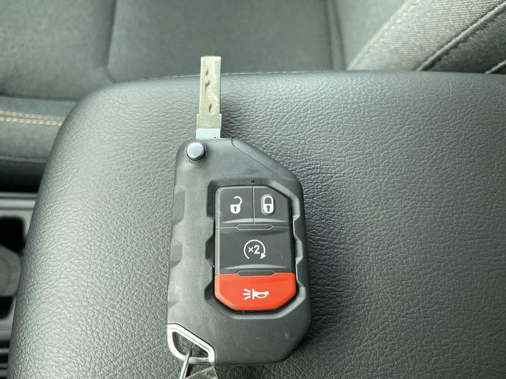 new 2025 Jeep Wrangler car, priced at $53,077